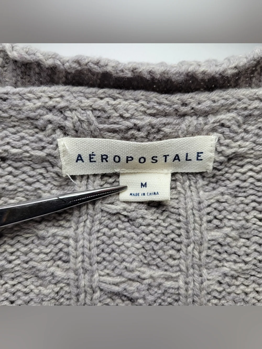 Aeropostale Cable Knit Button Front Sweater Women Medium Gray Old Money Dainty - Picture 4 of 8
